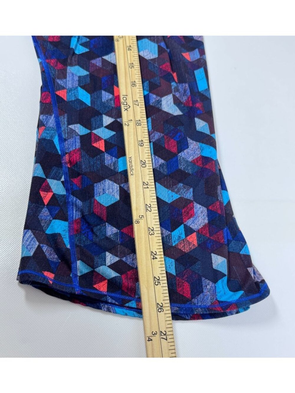 Athleta Geo Print Racerback Tank Top Medium Multicolor Blue Red Stretchy Activew - Picture 6 of 6